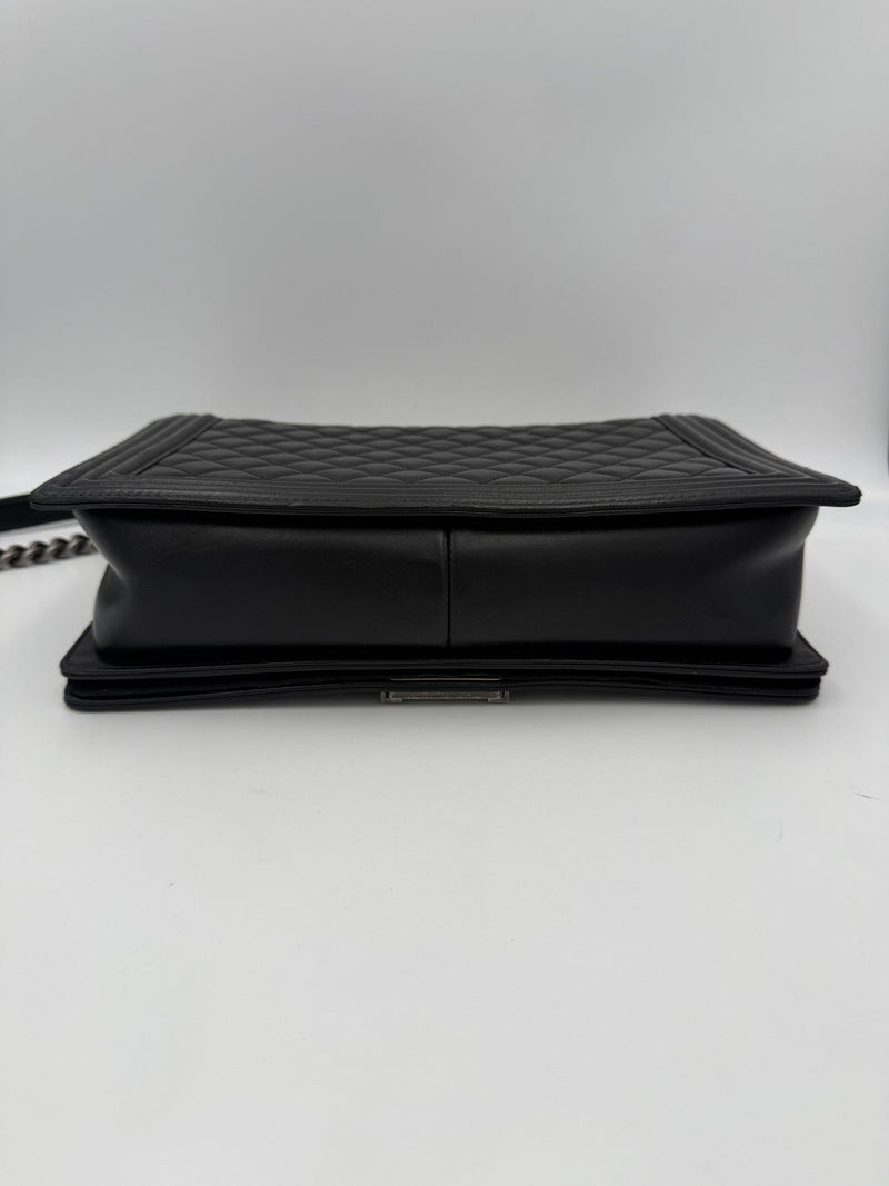 Chanel Bicolor Leather Handbag - Timeless Elegance