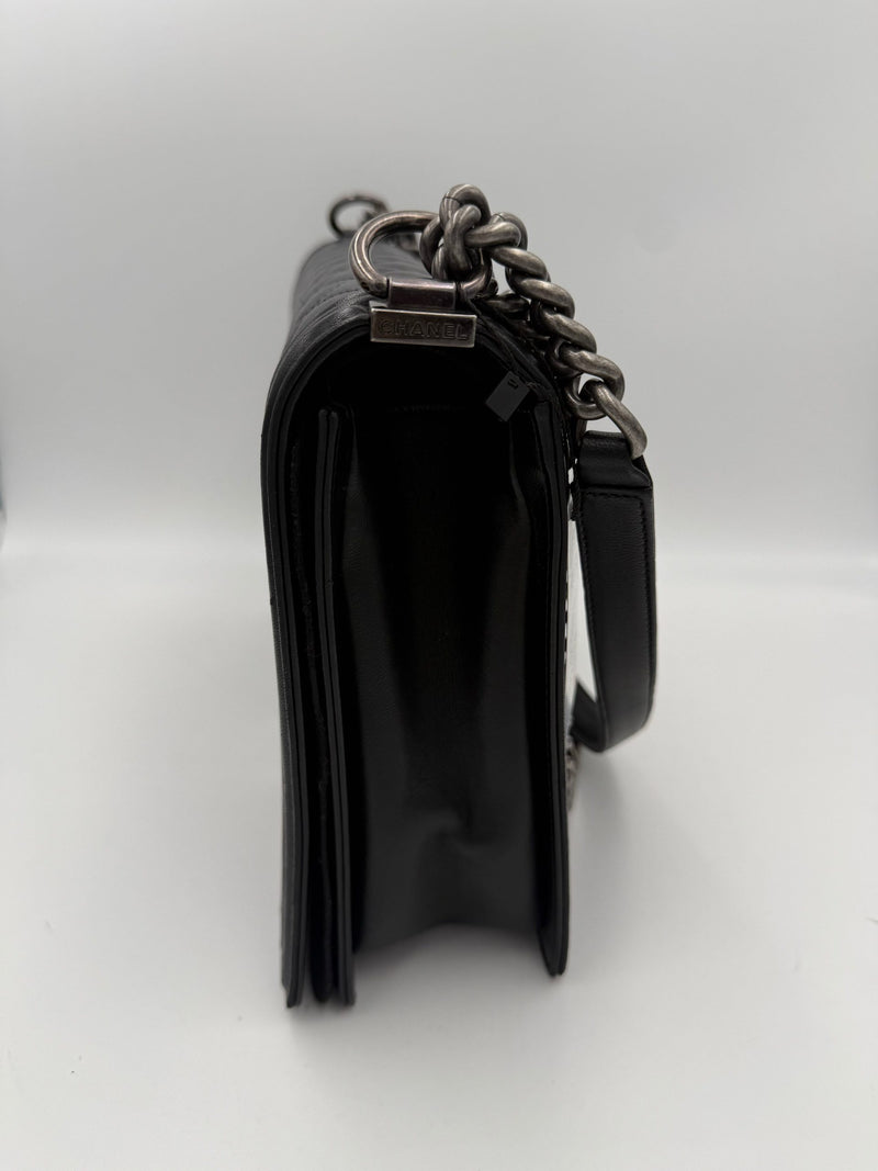 Chanel Bicolor Leather Handbag - Timeless Elegance