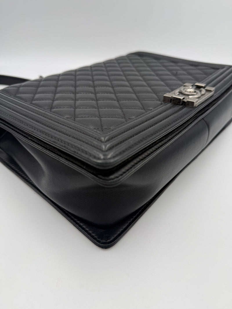Chanel Bicolor Leather Handbag - Timeless Elegance