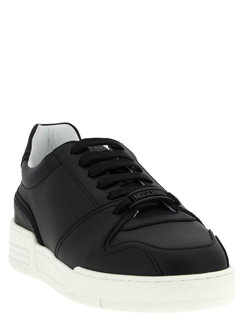Baskets basses en cuir noir Moschino