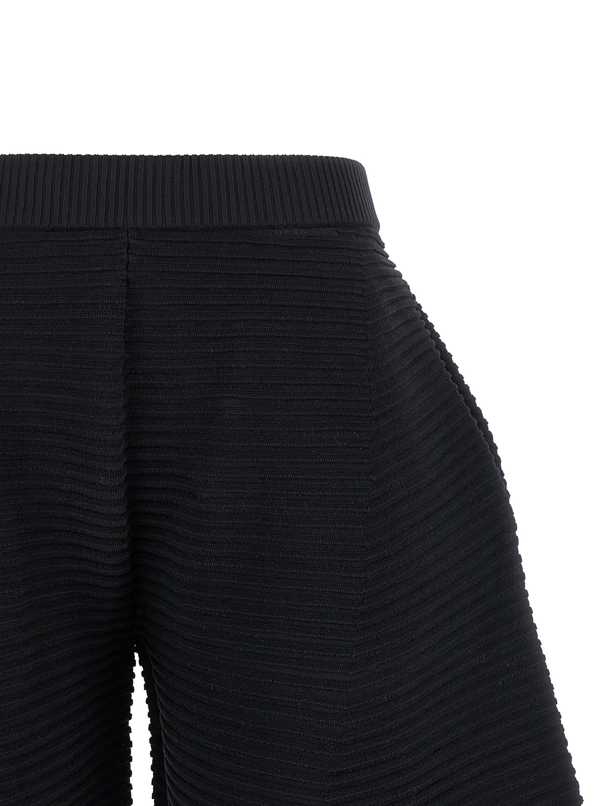 Pantalon court Issey Miyake en polyester noir