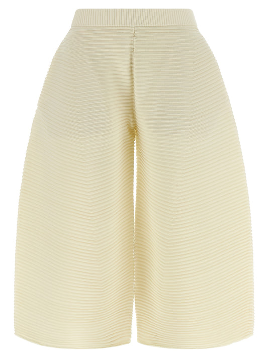 Pantacourt Issey Miyake en polyester blanc
