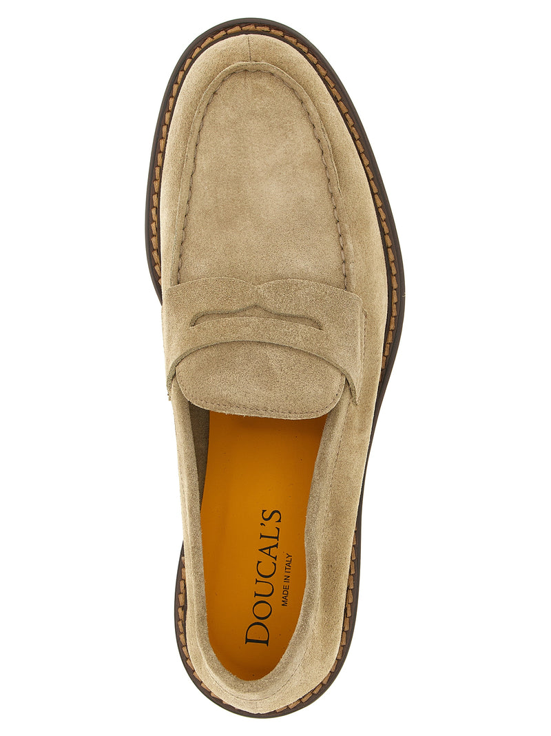 Mocassins à enfiler en cuir de veau beige Doucal's