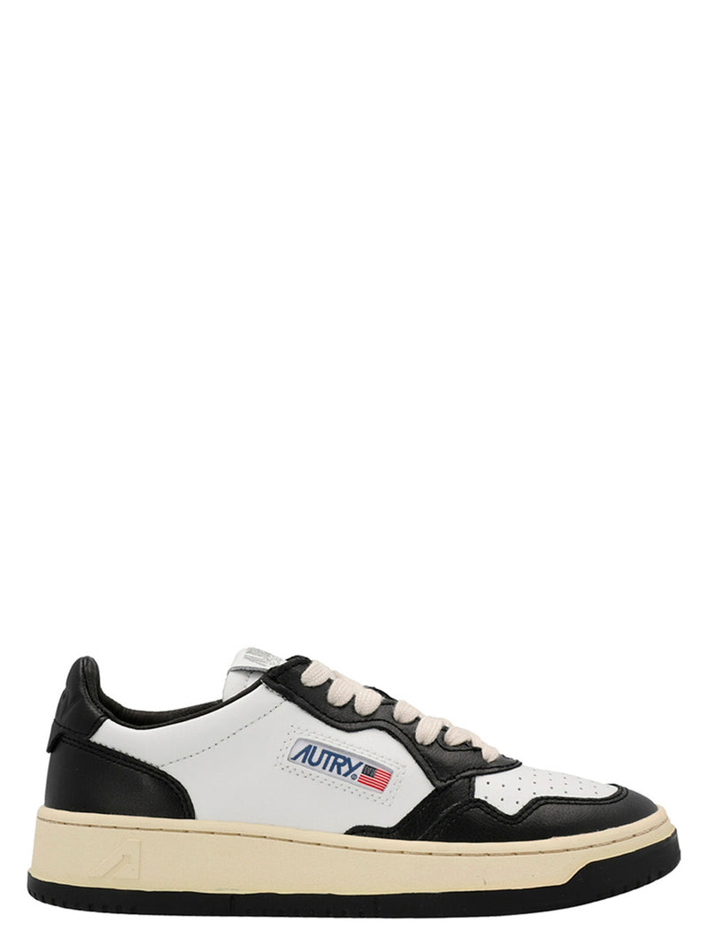 Baskets basses bicolores en cuir de vachette Autry