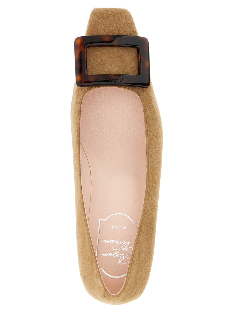 Escarpins mi-hauts Roger Vivier en chèvre beige