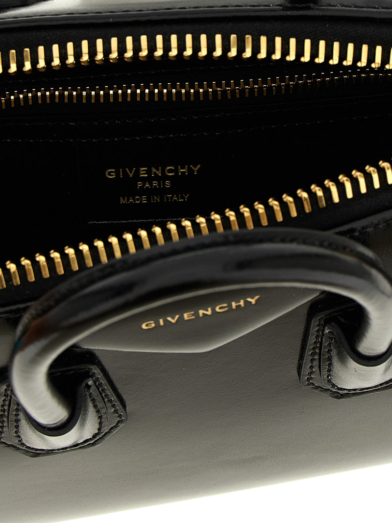 Sac à main Givenchy en cuir de veau noir
