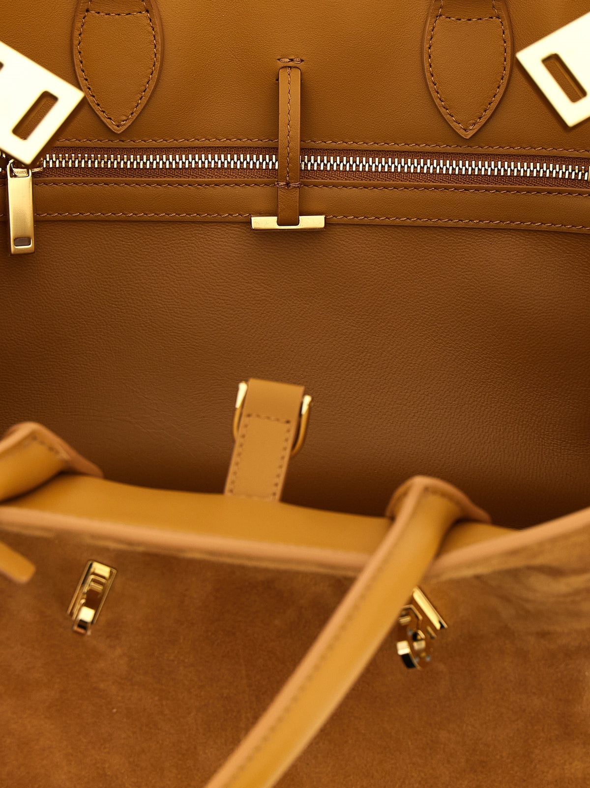 Sac à main Ferragamo en cuir de chèvre beige