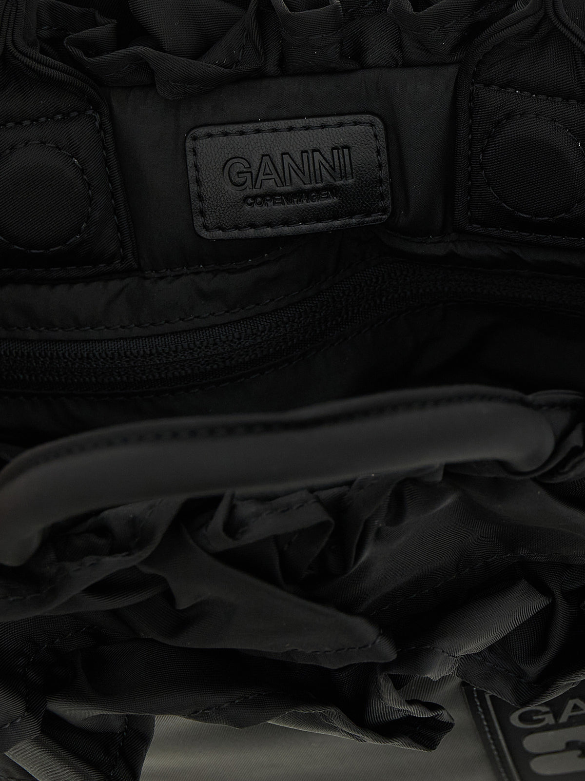Sac à main en nylon noir Ganni