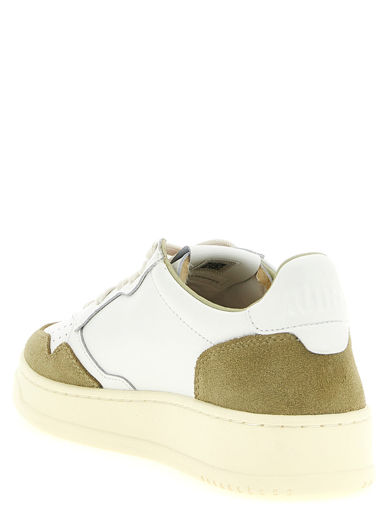 Baskets basses bicolores en cuir de vachette Autry