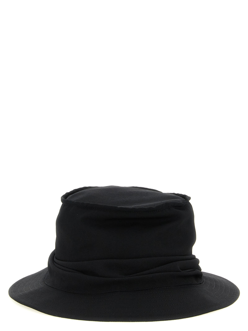 Bob Yohji Yamamoto en Laine Noire