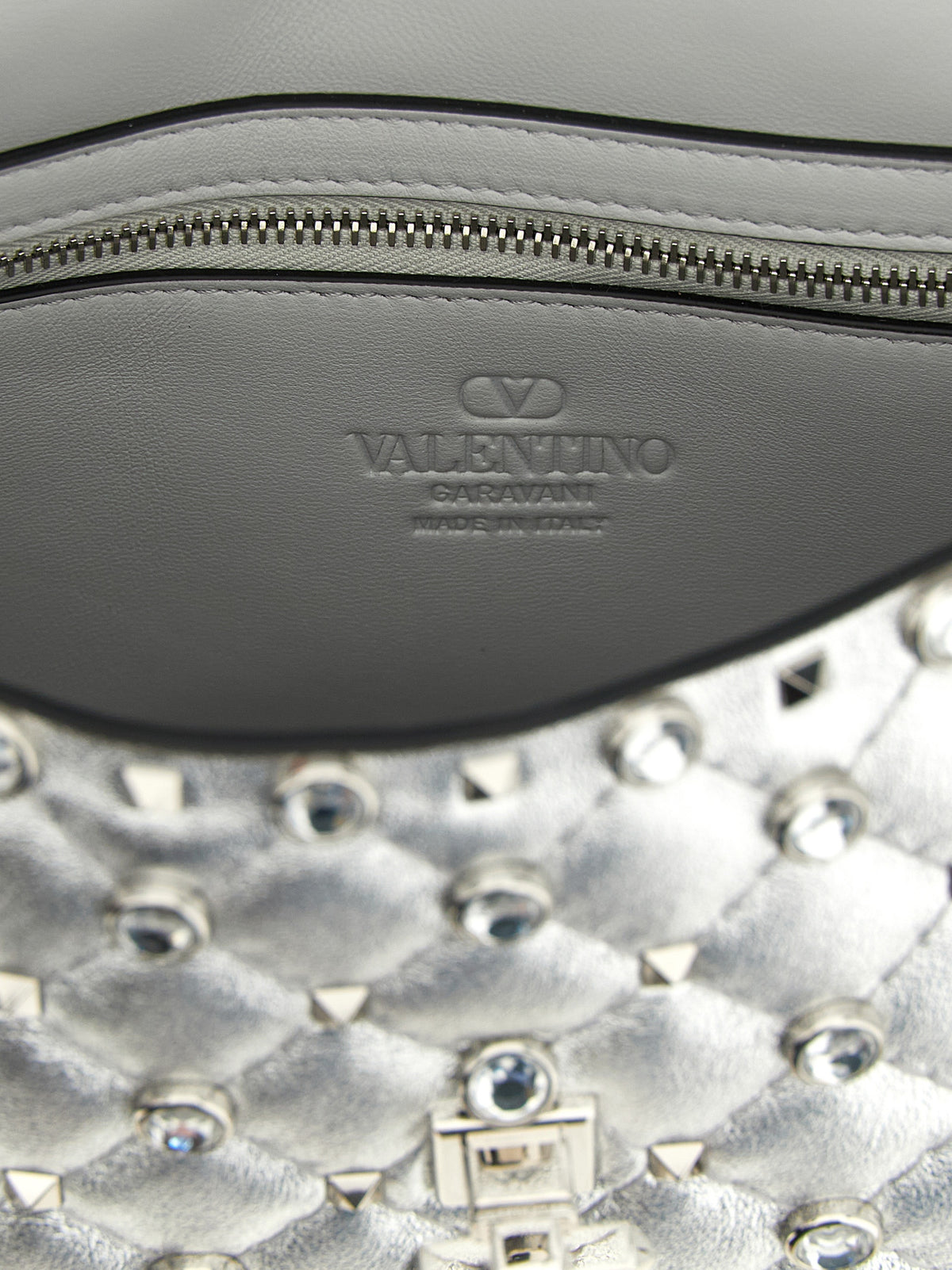 Sac bandoulière Valentino Garavani en cuir d'agneau argenté