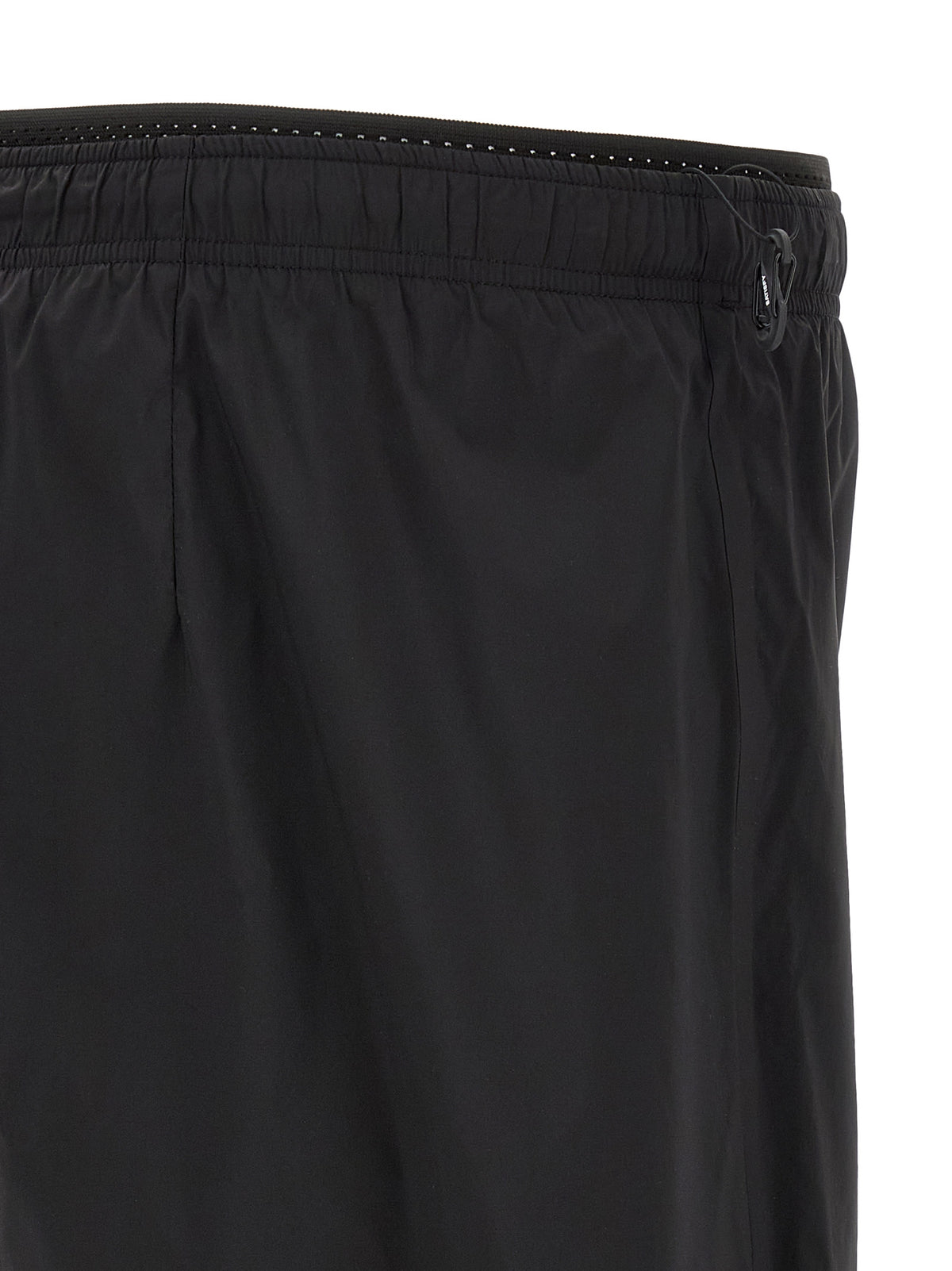 SATISFY Short Bermuda Noir en Nylon