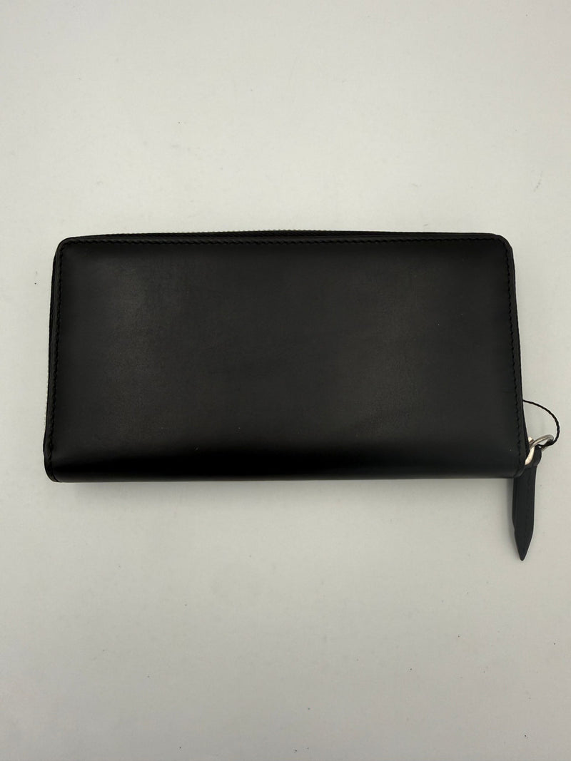 Gucci GUCCI Zip Black Front Logo Embossed Wallet