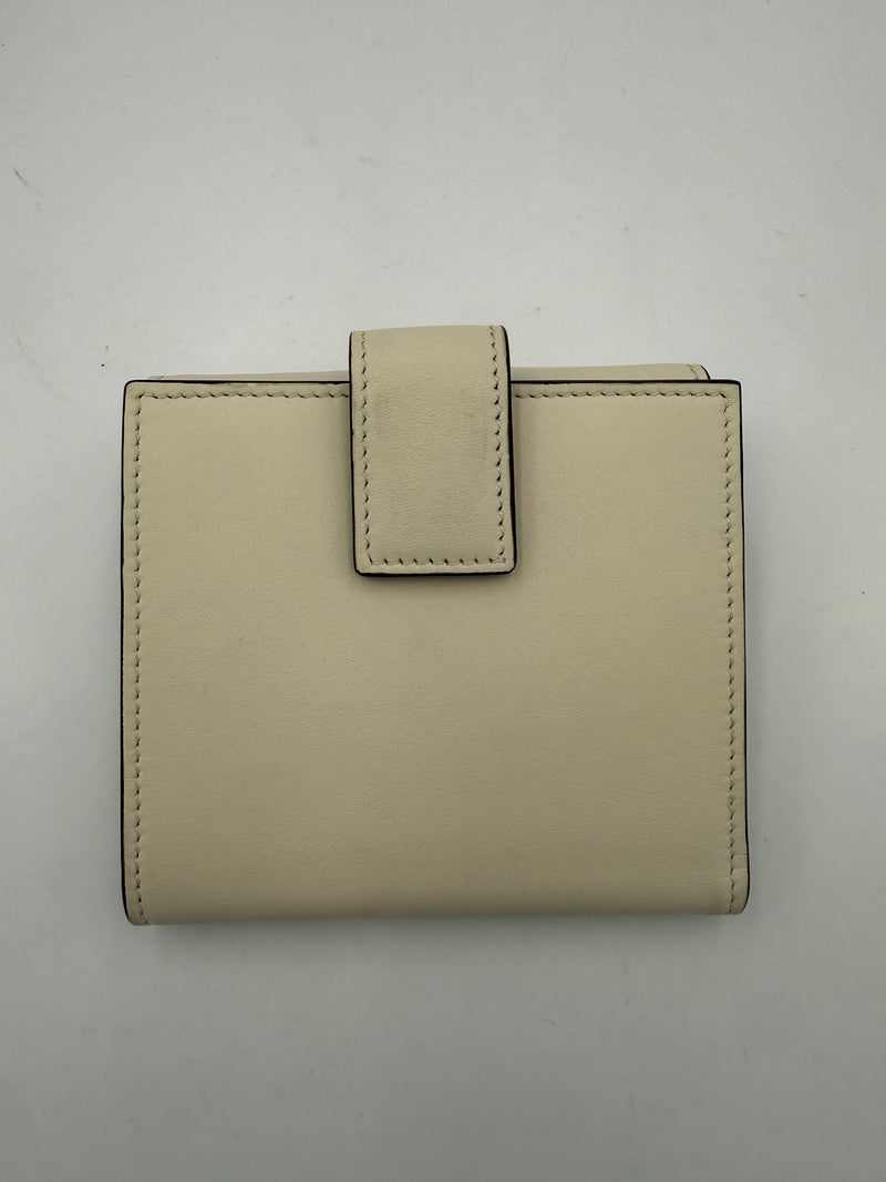 Gucci GUCCI GG Marmont Compact Wallet