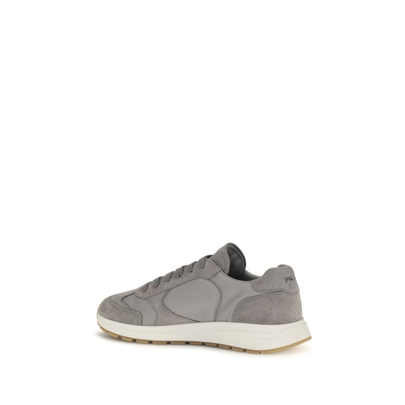 Baskets de sport Prada grises en polyamide recyclé
