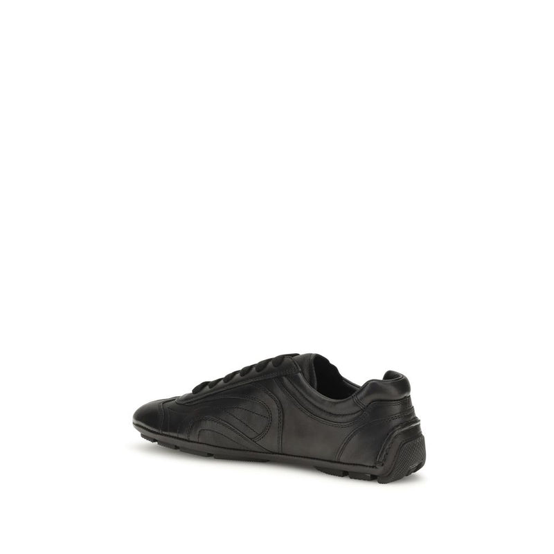 Baskets basses Prada en cuir d'agneau Ovis Aries Aries noires