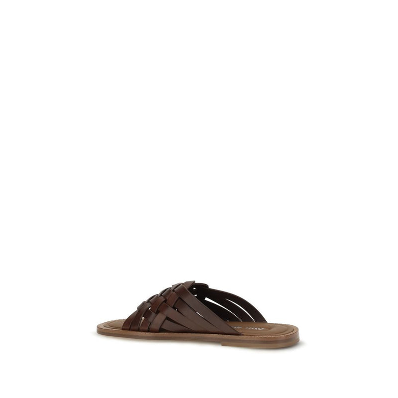 Sandales plates Miu Miu en cuir de veau marron Bos Taurus