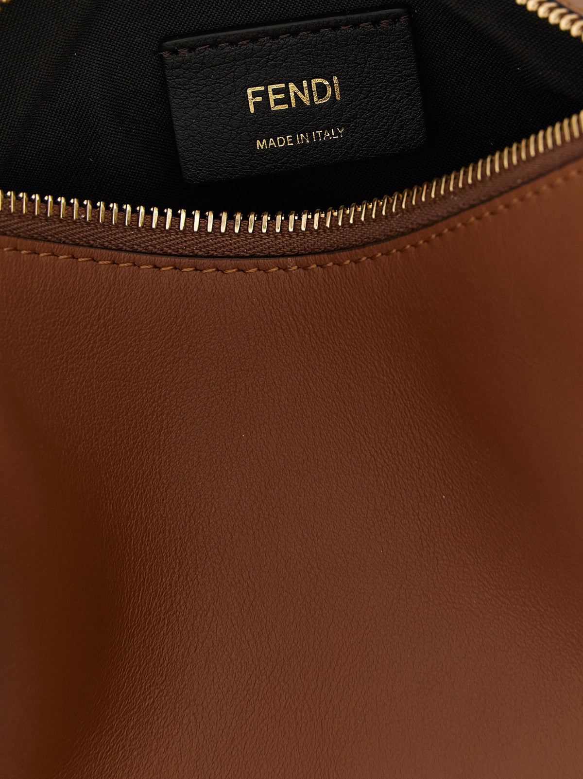 Sac à main Fendi en cuir de veau marron