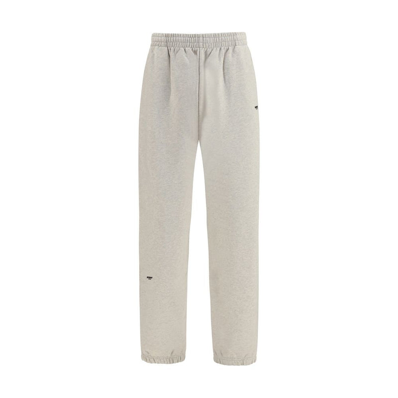 Représenter un pantalon décontracté en coton beige