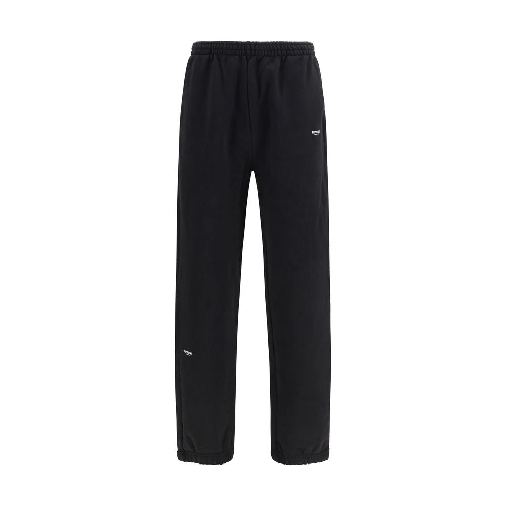 Représenter le pantalon de sport en coton noir