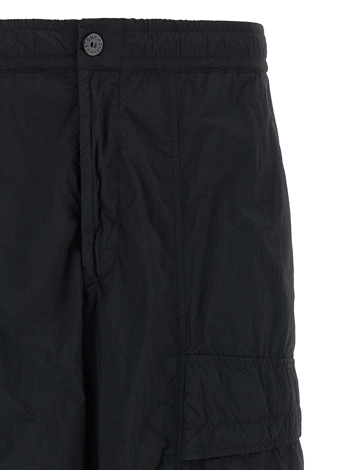 Pantalon cargo Stone Island noir en polyamide
