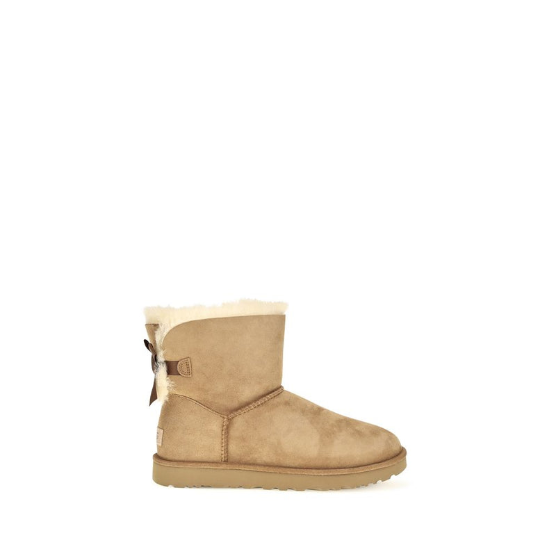 Bottines en cuir beige UGG