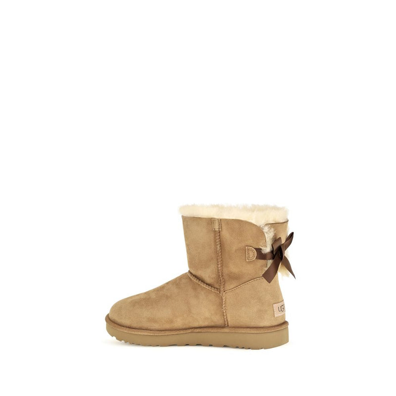 Bottines en cuir beige UGG