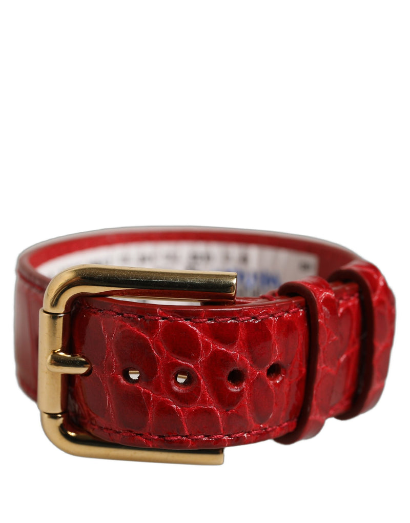 Bracelet Dolce & Gabbana en cuir gaufré rouge avec boucle ardillon dorée
