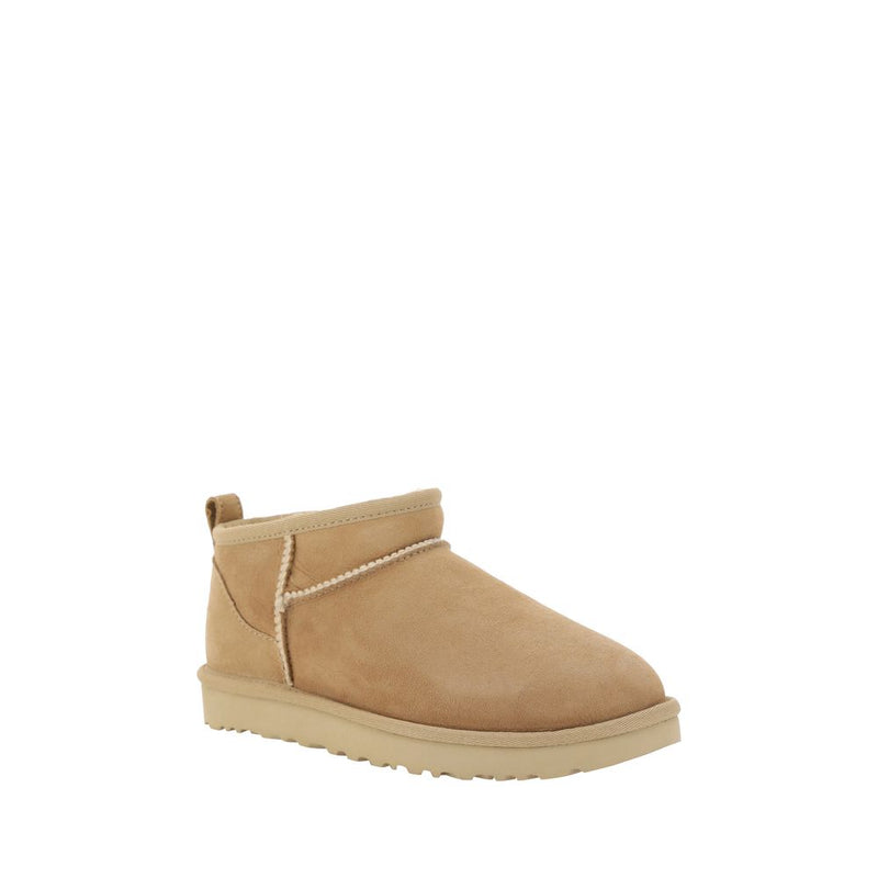 Bottines UGG en daim beige
