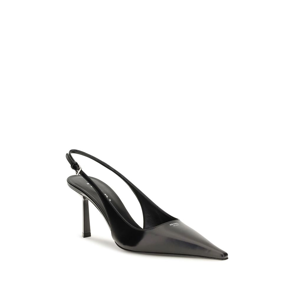 Escarpins Prada en cuir de veau noir Bos Taurus à talon haut