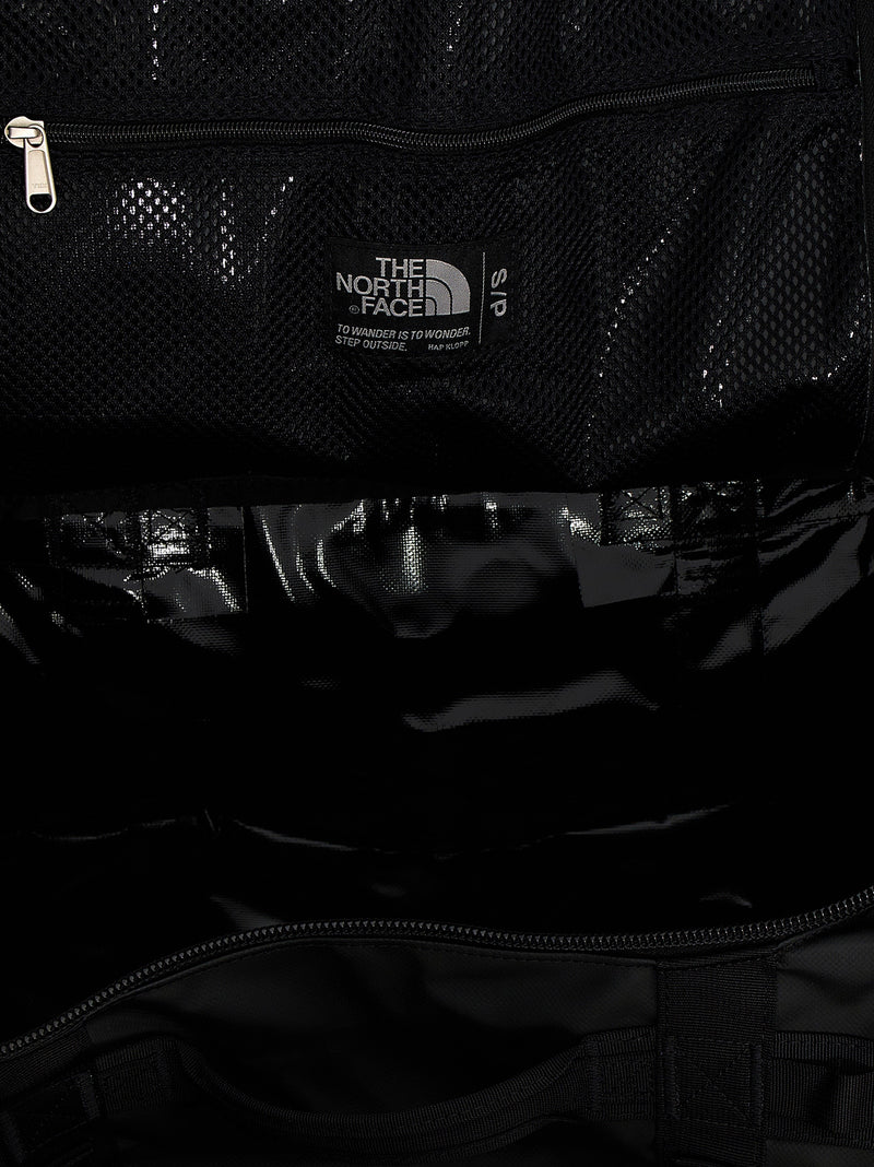 Le sac à dos The North Face noir en polyester recyclé