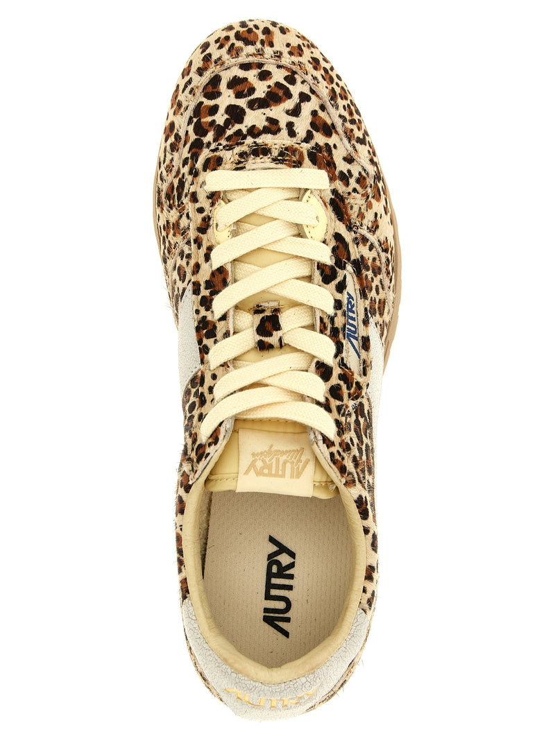 Baskets basses Autry en cuir de vachette multicolore