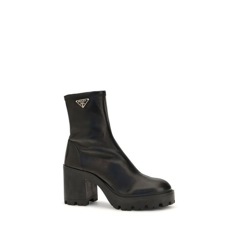 Prada Bottines en cuir de veau noir Bos Taurus