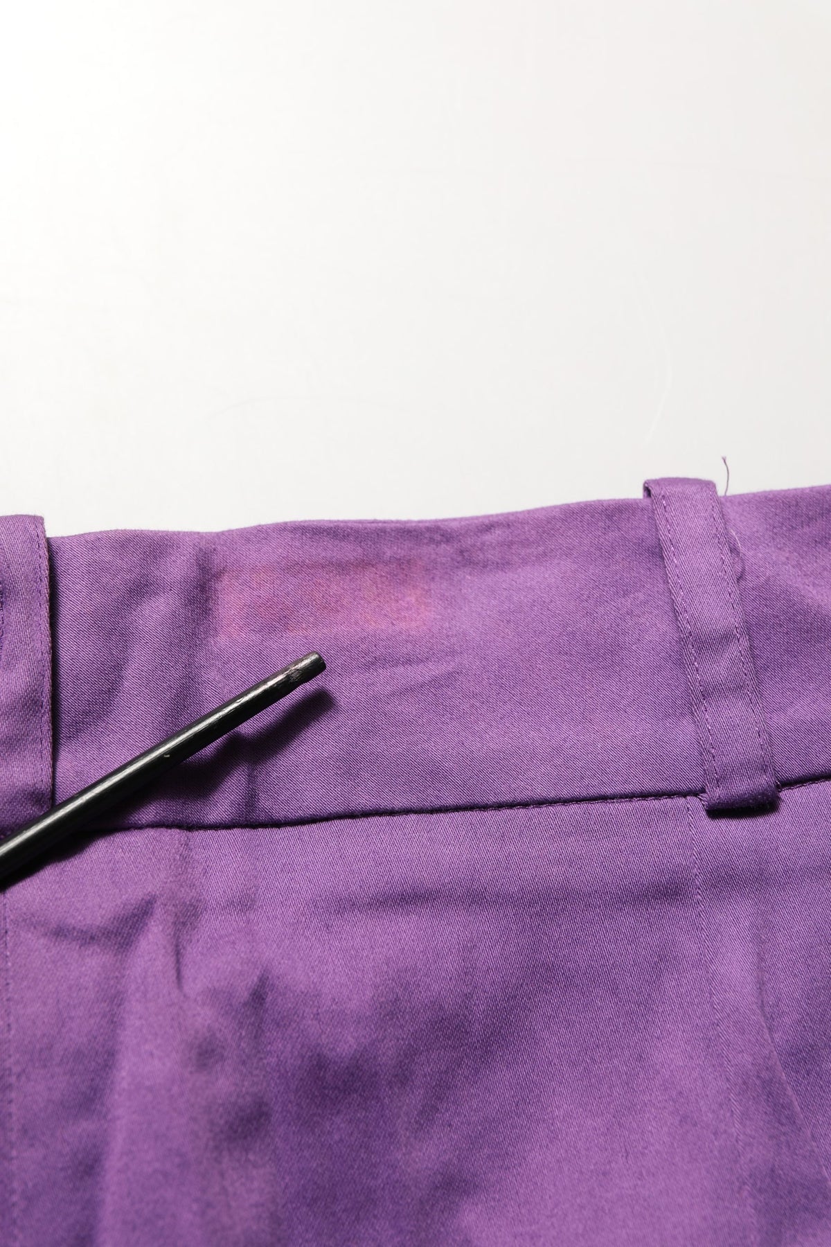 BENCIVENGA Pantalon Capri Taille Haute en Coton Stretch Violet