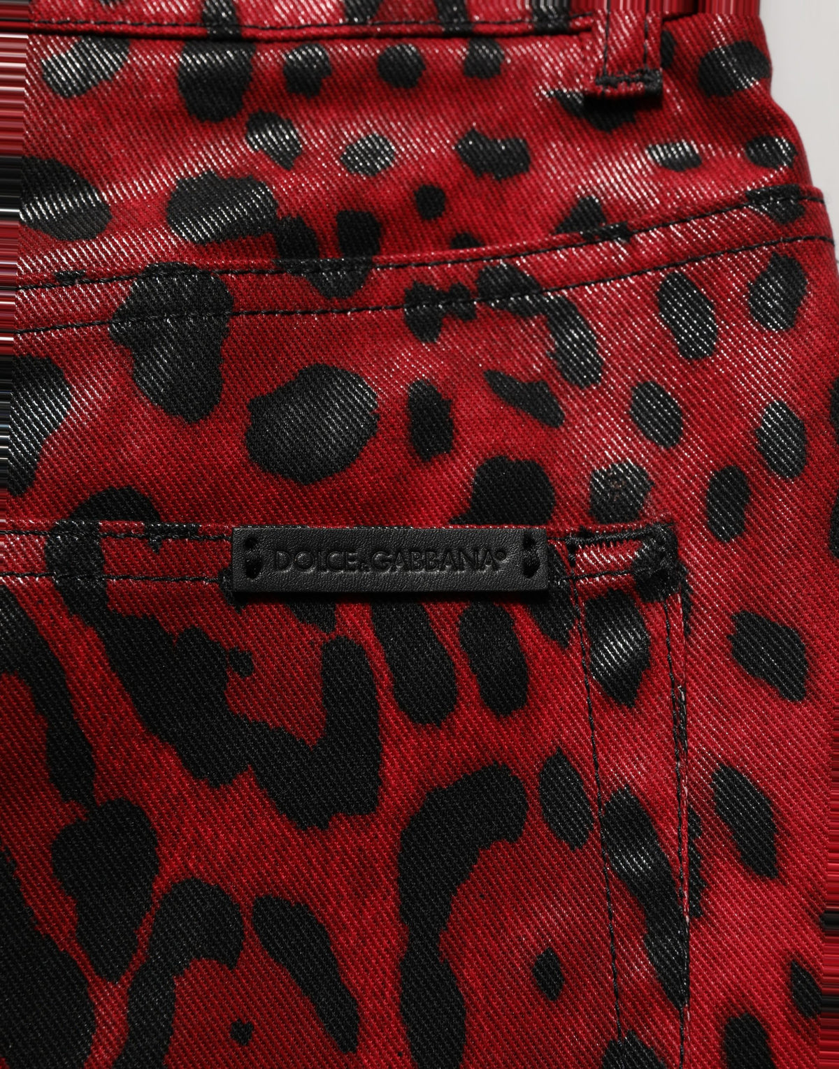 Jean coupe droite 5 poches en coton imprimé léopard rouge Dolce & Gabbana