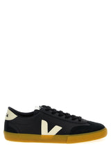 Baskets basses Veja en cuir de veau noir