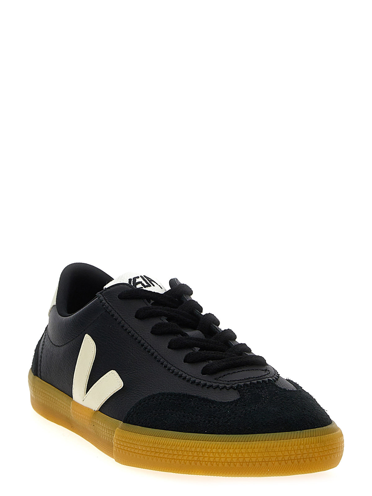 Baskets basses Veja en cuir de veau noir