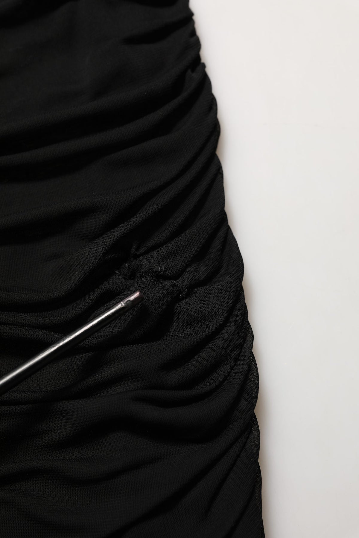 Mini-jupe noire Dolce & Gabbana en viscose, taille mi-haute, coupe trapèze