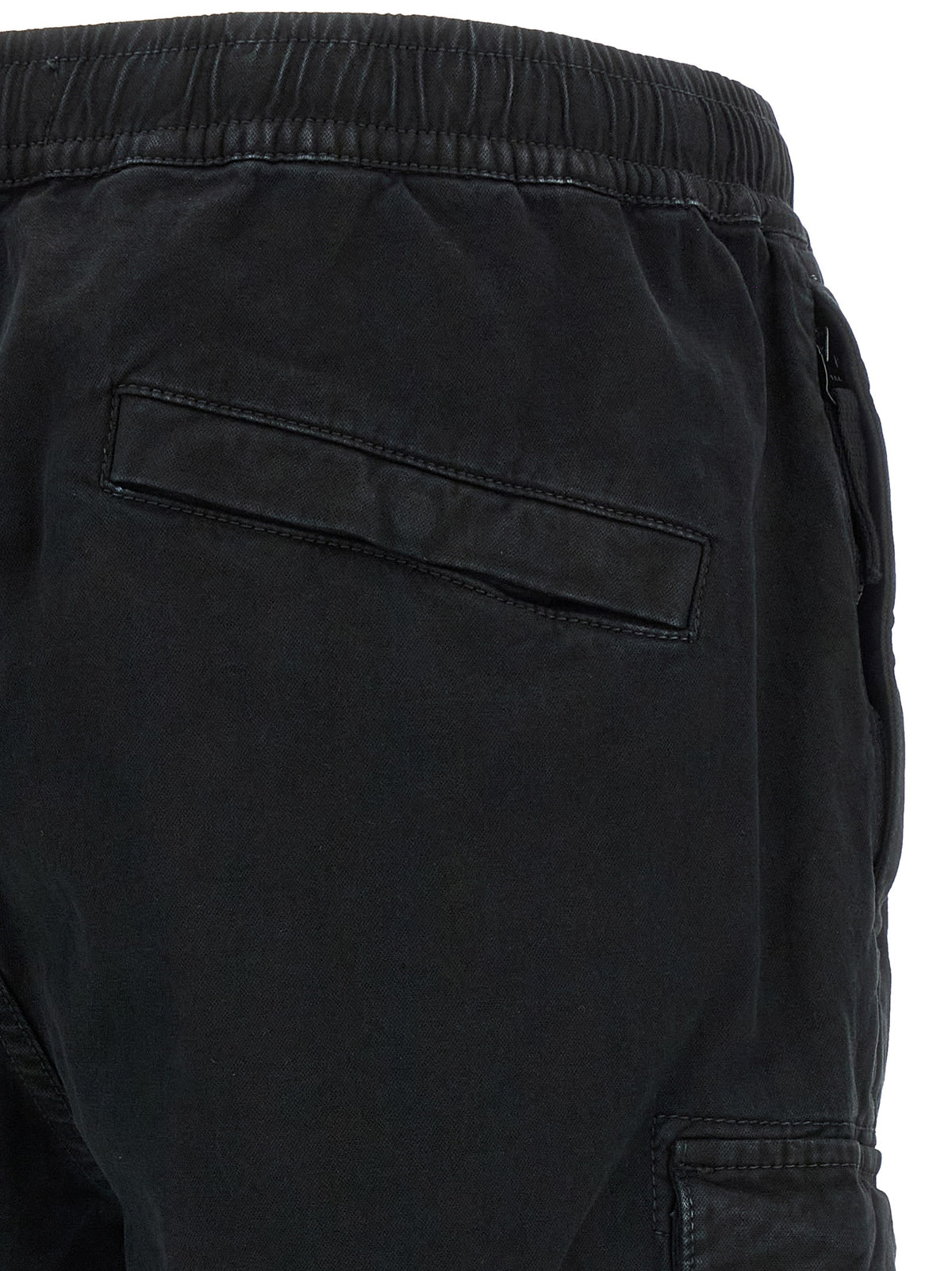 Pantalon cargo Stone Island en coton noir