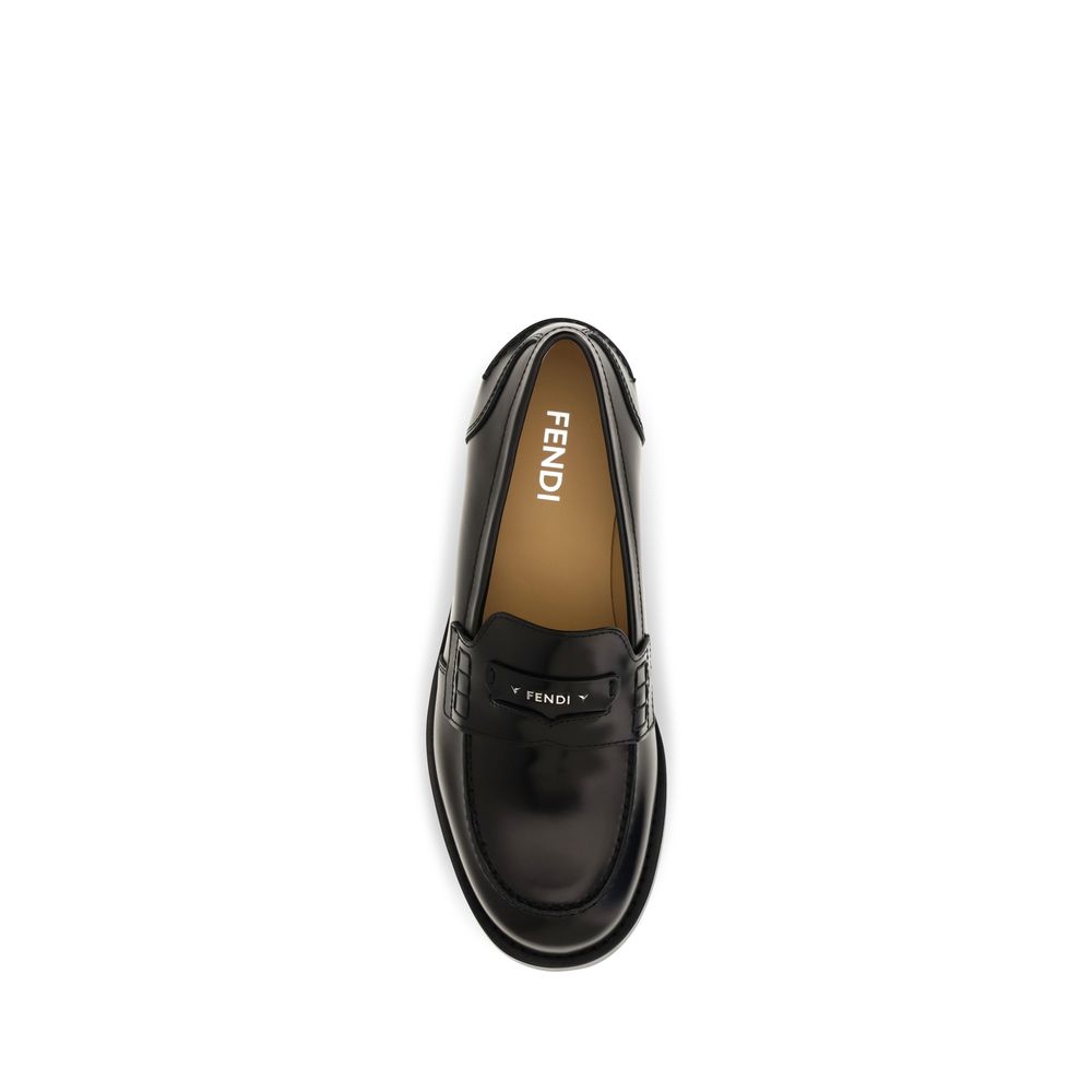 Mocassins à enfiler Fendi en cuir de veau noir Bos Taurus