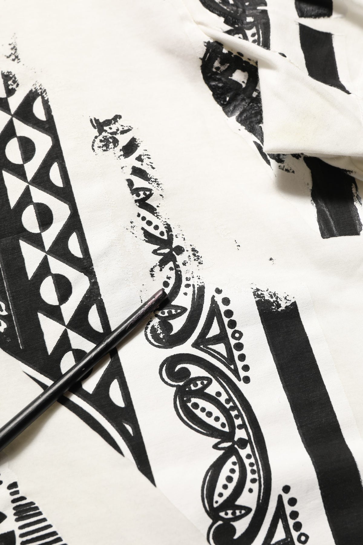 Dolce & Gabbana White Bandana Print Cotton Crew Neck T-shirt