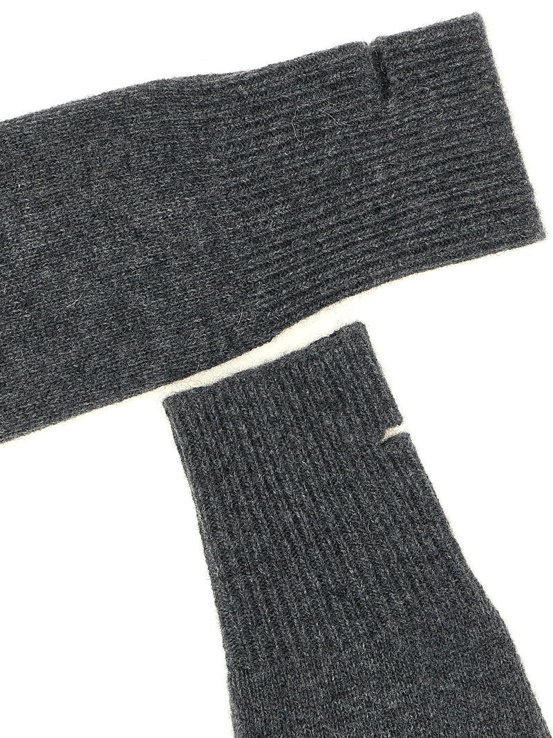 NUDE Gray Wool Gloves - Stylish Winter Accessories