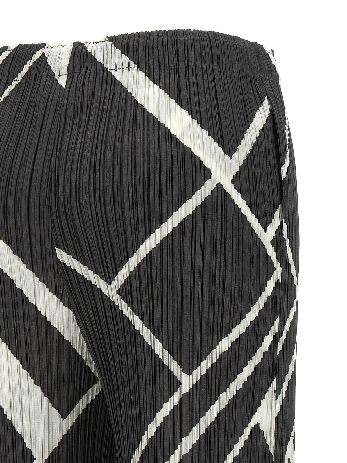 PLEATS PLEASE ISSEY MIYAKE Gray Polyester Casual Pants