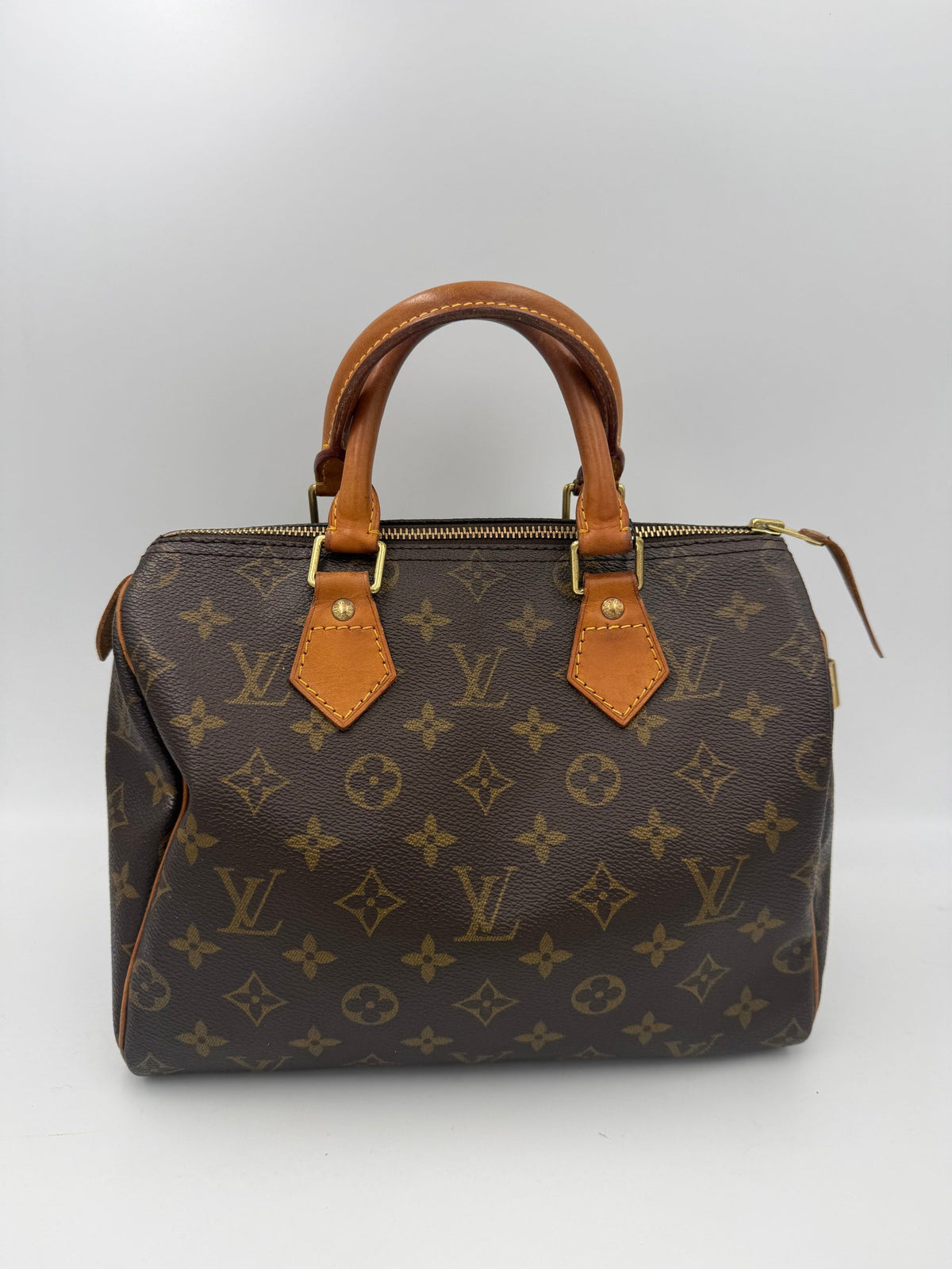 Louis Vuitton LOUIS VUITTON Speedy 25 Monogram Handbag