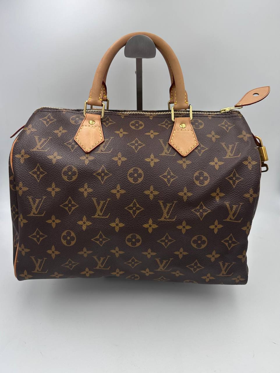 Louis Vuitton LOUIS VUITTON Speedy 30 Monogram Handbag