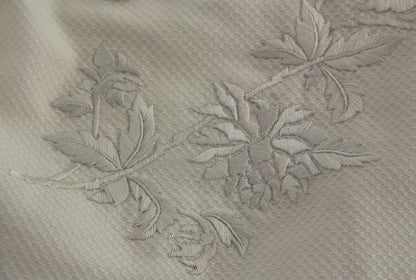 Jupe en coton blanc brodée de fleurs d'Andrea Incontri