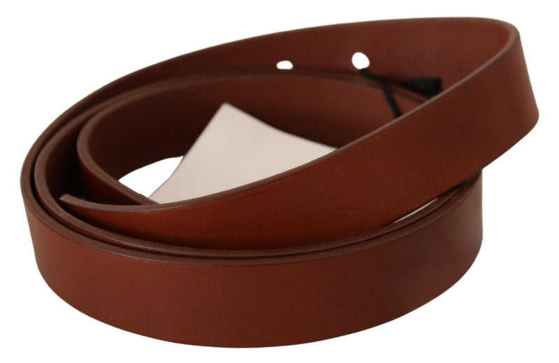 Ceinture en cuir marron avec fermeture argentée pour costume national