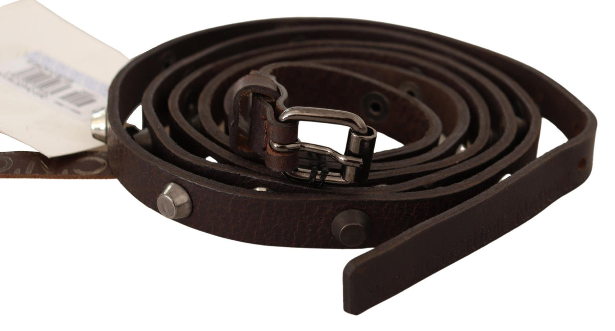 Ceinture en cuir marron avec boucle argentée de style national