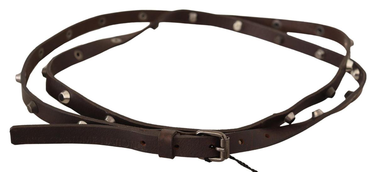 Ceinture en cuir marron avec boucle argentée de style national
