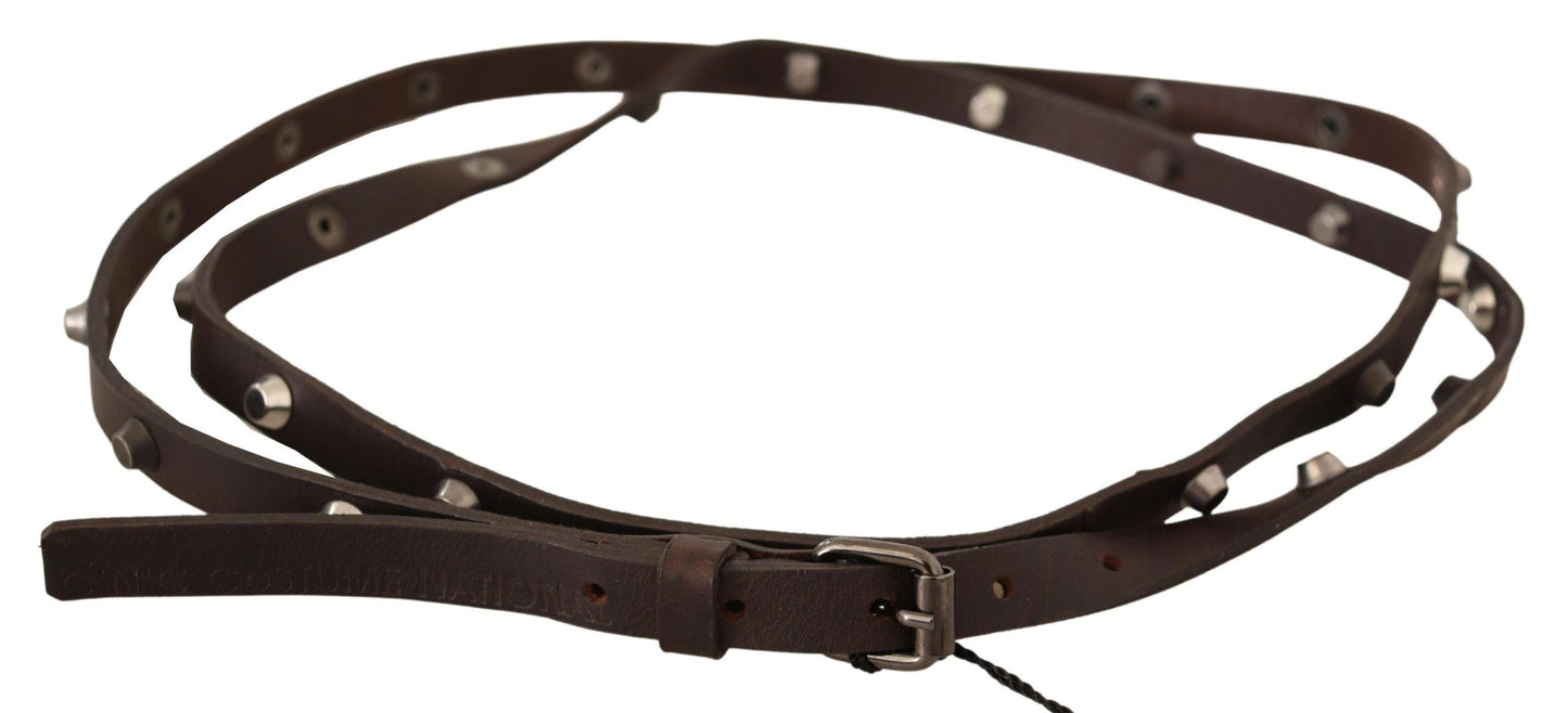 Ceinture en cuir marron avec boucle argentée de style national